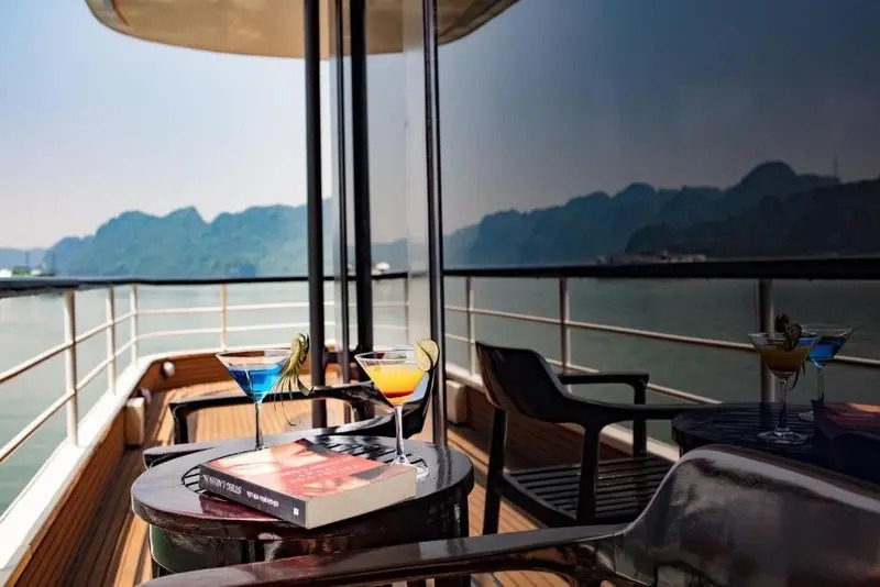 Scarlet Pearl Cruise - Trải nghiệm du thuyền đẳng cấp 5 sao