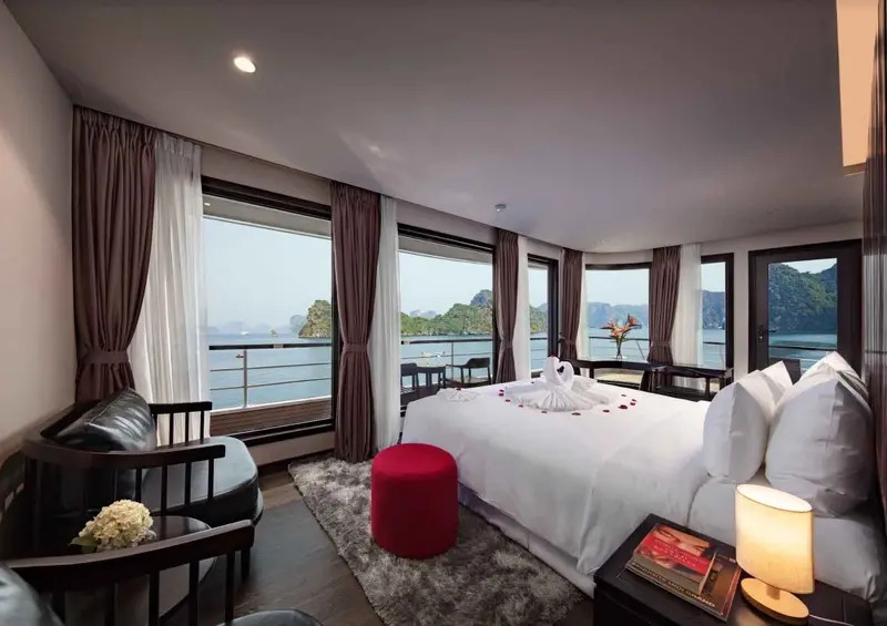 Scarlet Pearl Cruise - Trải nghiệm du thuyền đẳng cấp 5 sao