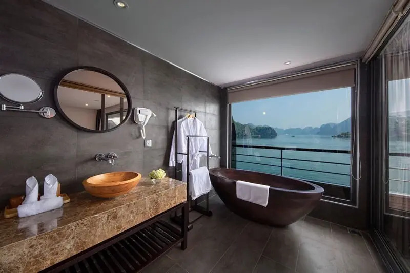 Scarlet Pearl Cruise - Trải nghiệm du thuyền đẳng cấp 5 sao