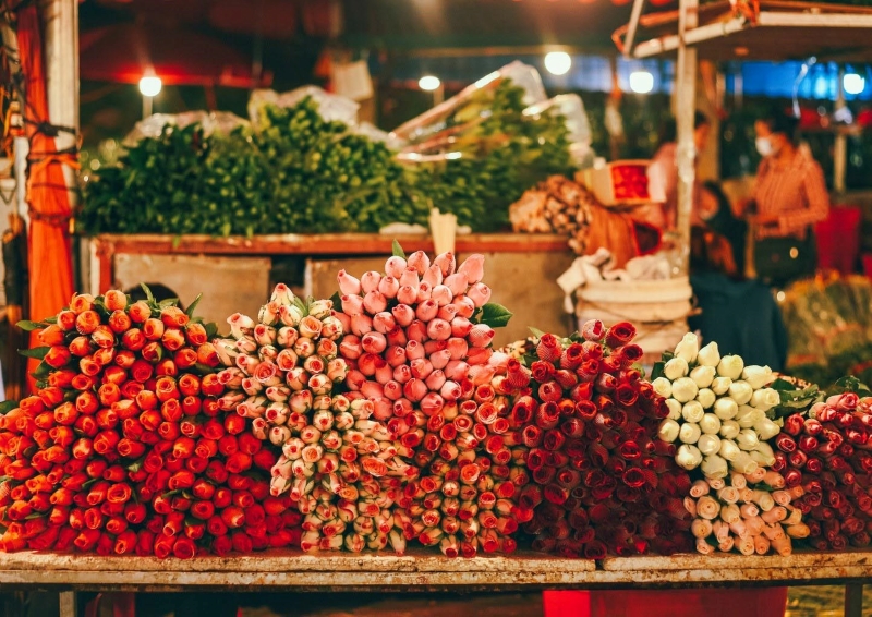 Chợ hoa Quảng An – Khu chợ của những loài hoa giữa lòng thủ đô