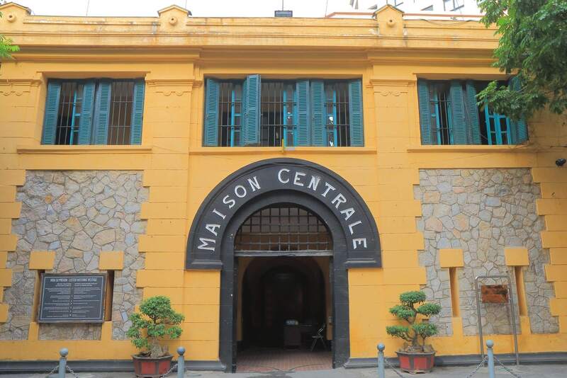 Nhà tù Hỏa Lò – Lưu giữ những năm tháng khổ đau của dân tộc