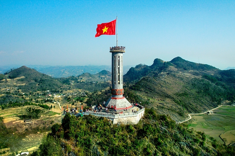 Cột cờ Lũng Cú – Niềm tự hào của điểm cực Bắc Việt Nam - Ảnh đại diện
