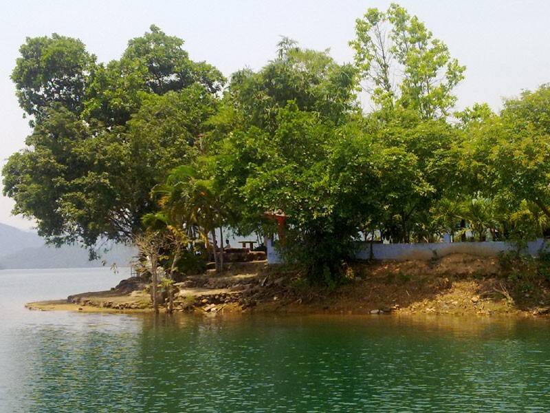 Hồ Phú Ninh - Hòn ngọc với cảnh sắc hữu tình của miền Trung