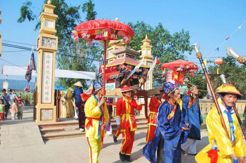 Lễ hội làng Túy Loan