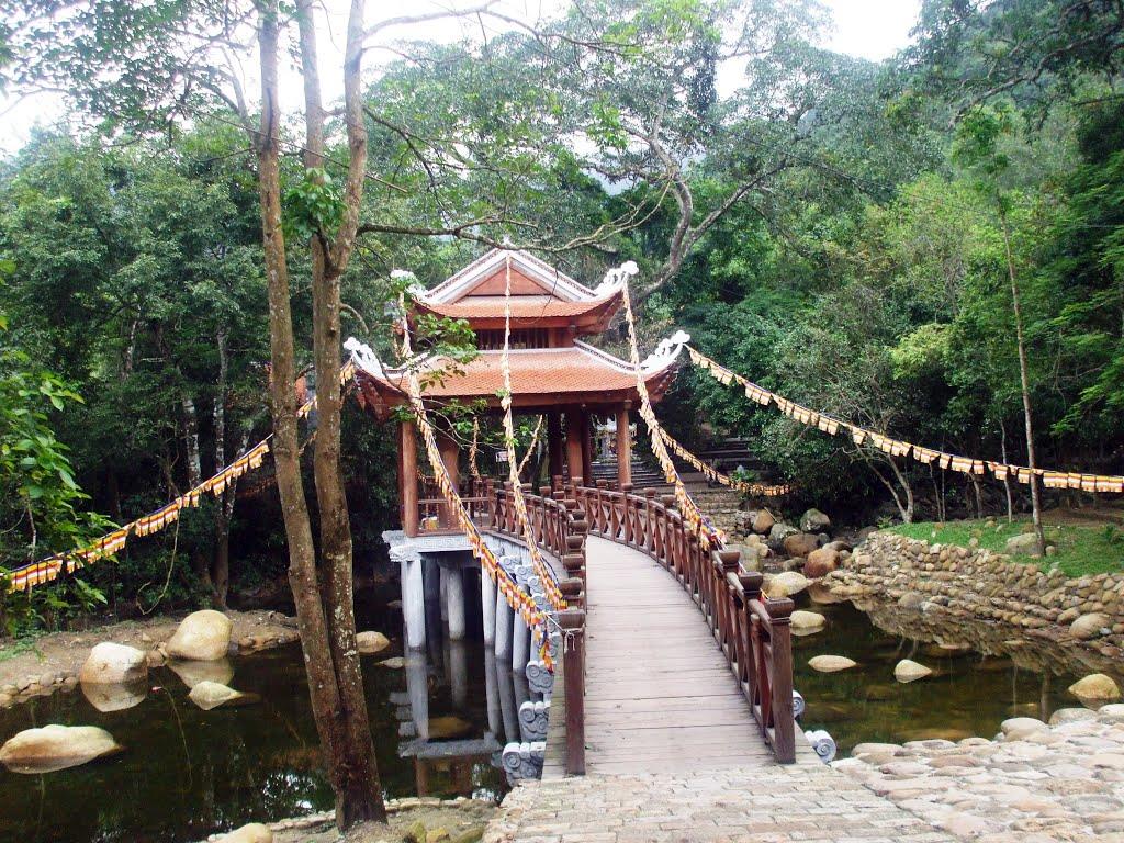 Resort Yên Tử: Hành trình tìm về mảnh đất Phật thiêng 