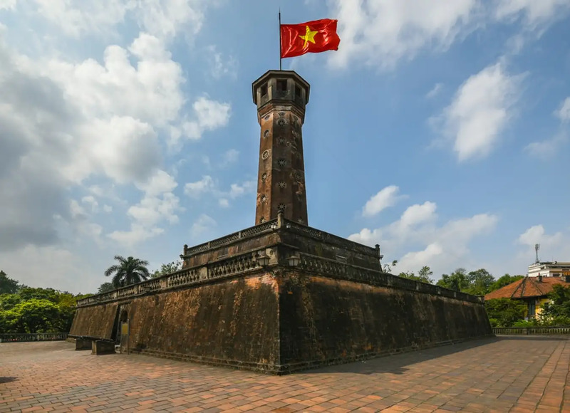 Cột cờ Hà Nội – Di tích lịch sử nổi tiếng có giá trị của thủ đô