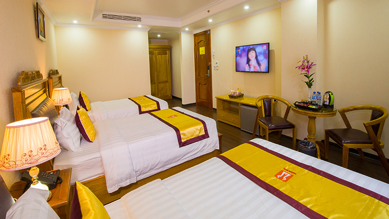 Thái Sơn Luxury Hotel - Khách sạn 3 sao giá rẻ gần Bãi Cháy
