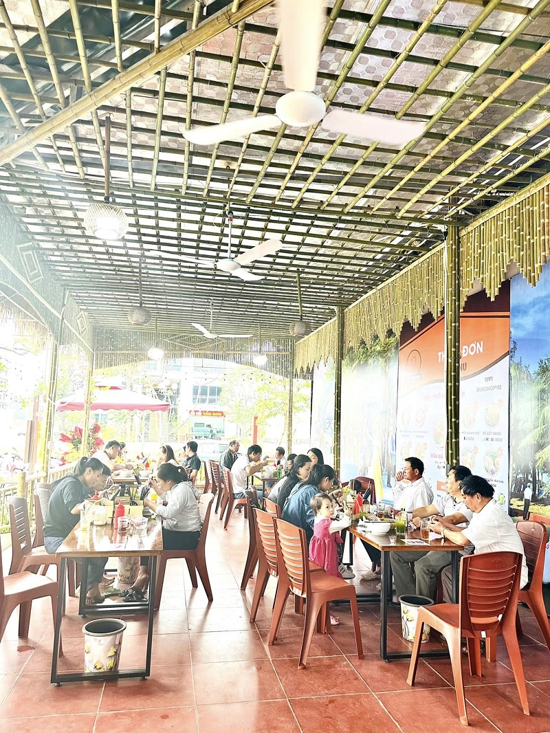 Quán ăn sáng ngon Sầm Sơn - Bún phở Ông Phu gia truyền since 1978