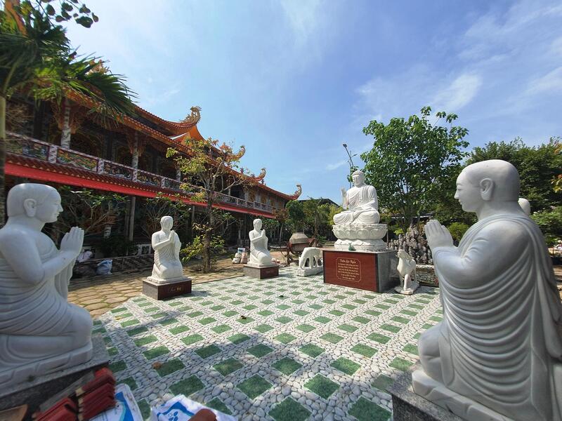 Chùa Thiền Lâm Huế - ngôi chùa tâm linh tại thành phố thơ mộng