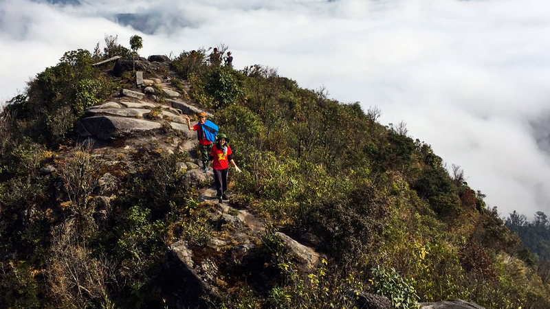 Hành trình khám phá leo núi Bạch Mộc Lương Tử cực chi tiết  