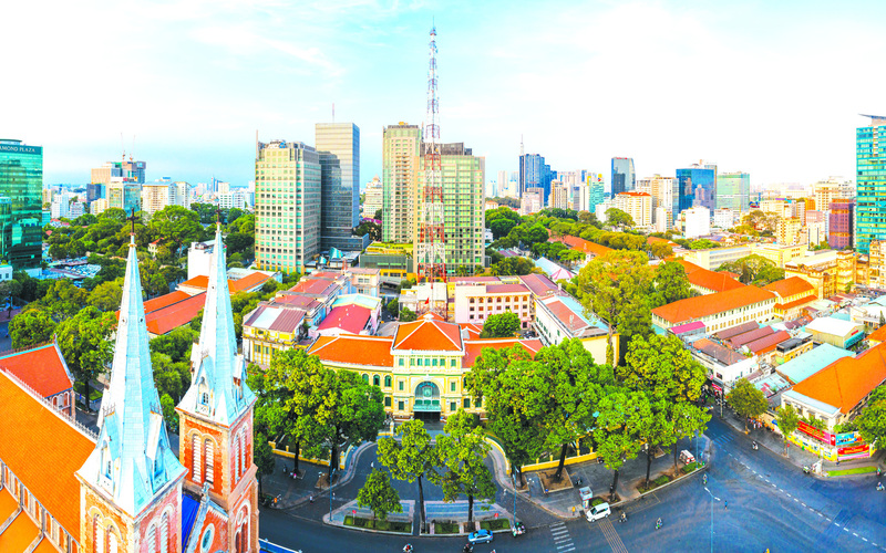 Sài Gòn vào tháng 10 - Khám phá vẻ đẹp của thành phố không ngủ