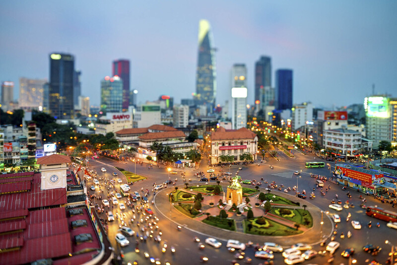 Sài Gòn tháng 9 - Mê đắm trước vẻ đẹp của thành phố không ngủ