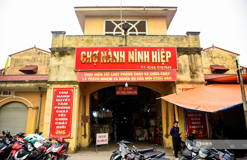 Chợ Ninh Hiệp - Kho hàng sỉ lớn nhất thủ đô Hà Nội