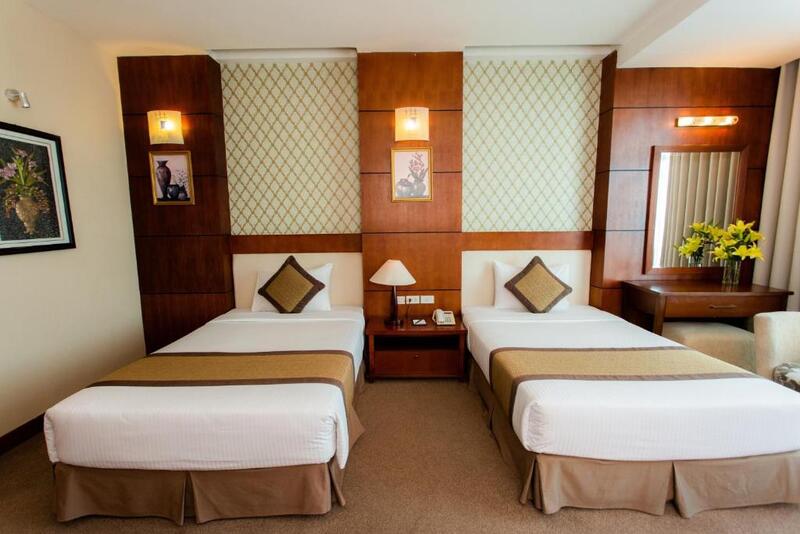 Khách sạn Mường Thanh Grand Hà Nội - Điểm nghỉ dưỡng nằm bên hồ Linh Đàm