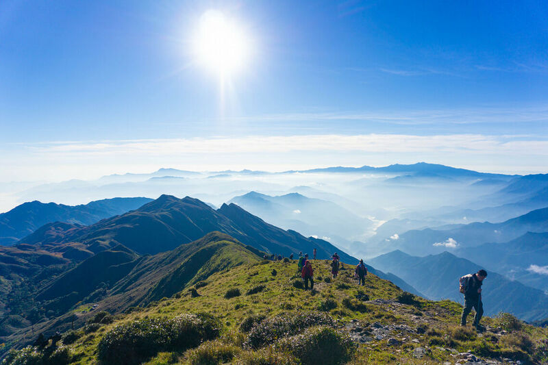 Tà Chì Nhù - Săn mây ở đỉnh núi được ví như nóc nhà Yên Bái