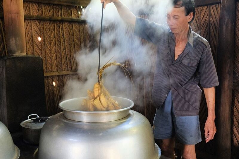 Bánh Dừa Bến Tre - Lưu Luyến Hương Vị Đặc Sản Xứ Dừa