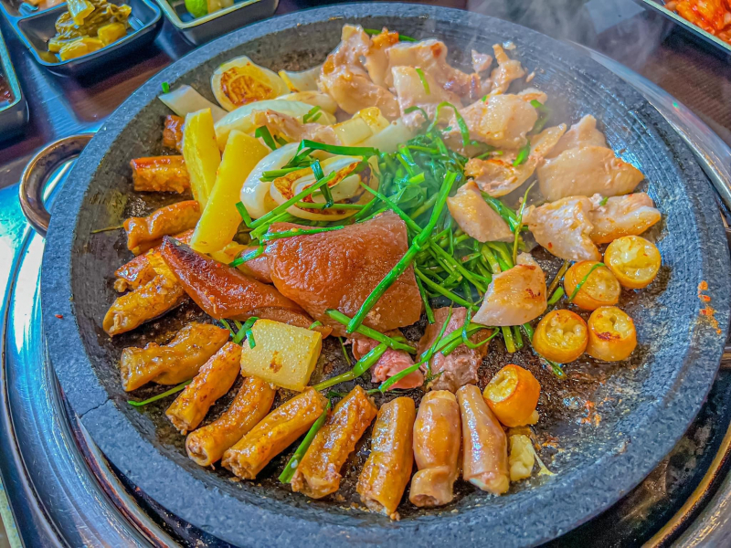 Top 10 quán ăn Châu Đốc menu đa dạng lại có giá hợp lý