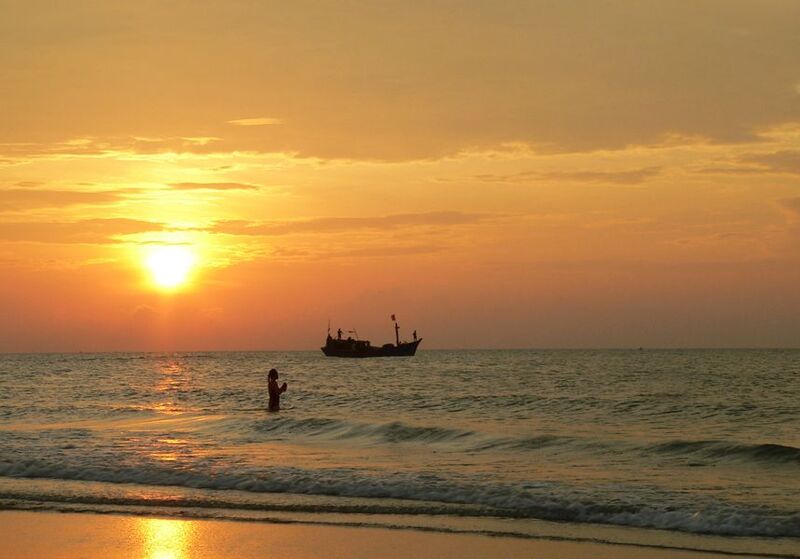 Bãi biển Mỏ Ó - Nét đẹp hoang sơ đầy bí ẩn