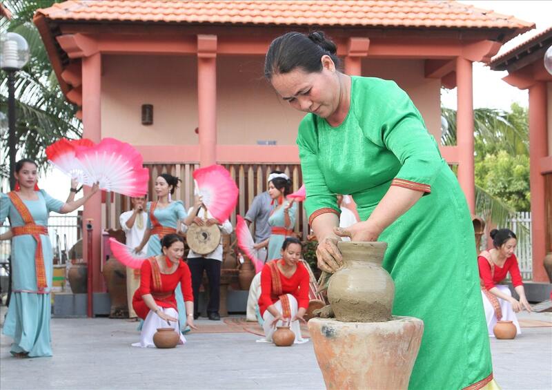 Làng gốm Bàu Trúc: Thiên đường gốm sứ thủ công độc đáo