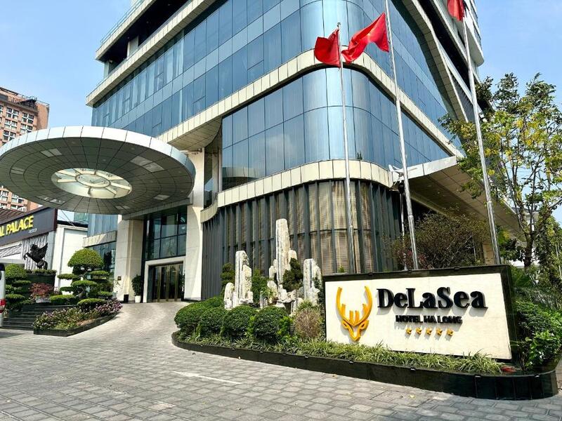 DeLaSea Hạ Long Hotel - Khách sạn sang trọng, tầm nhìn triệu đô