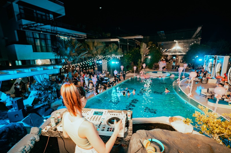 Tico Travel – Nâng Tầm Pool Party Với Trải Nghiệm Đẳng Cấp và Đầy Cảm Xúc