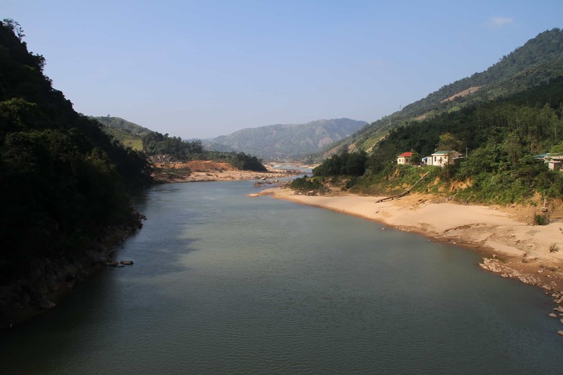 Khám phá vẻ đẹp hoang sơ của sông Đakrông Quảng Trị