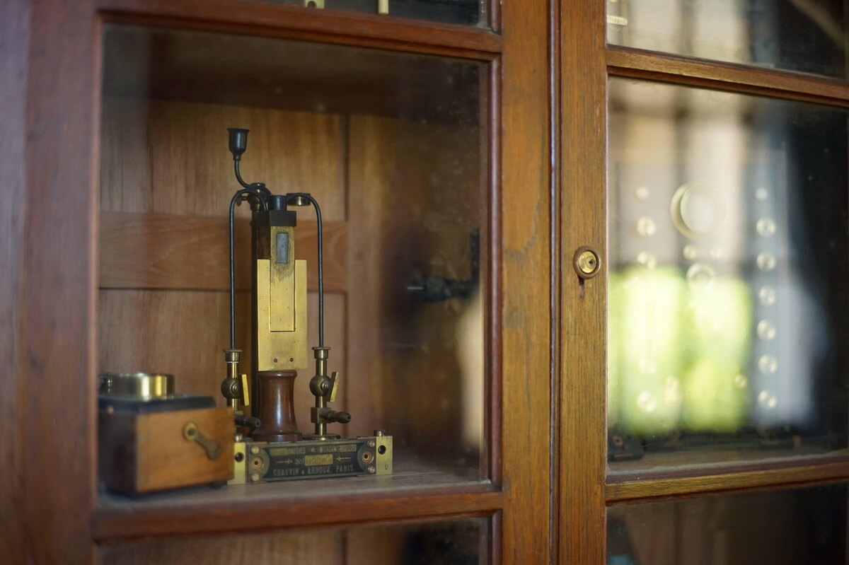 Dụng cụ nghiên cứu của nhà bác học Alexandre Yersin