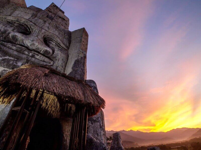 Hang động mô phỏng tại Pháp Viện Thánh Sơn