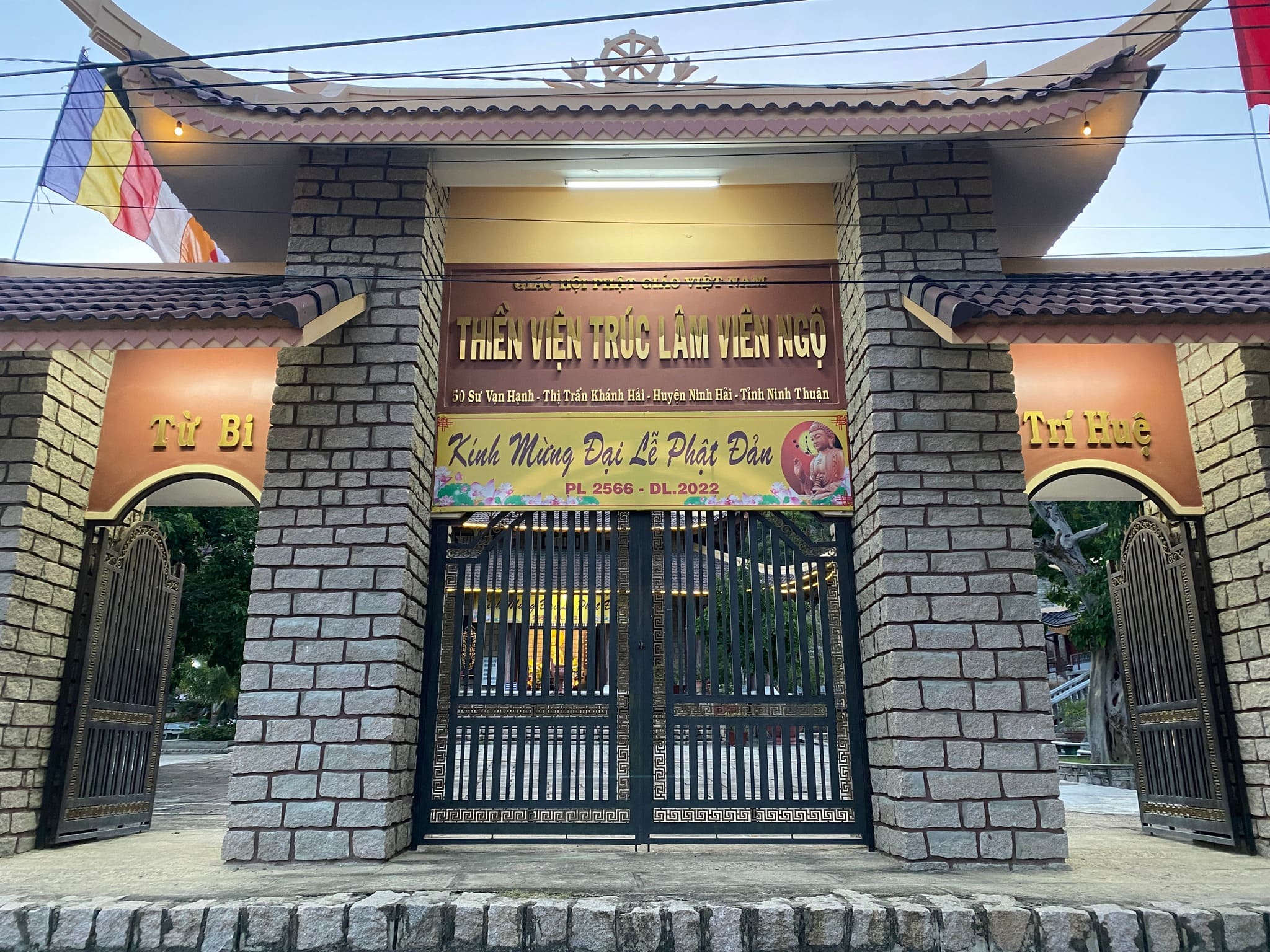 Không gian thiền tịnh, kết hợp triết lý Phật giáo và văn hóa