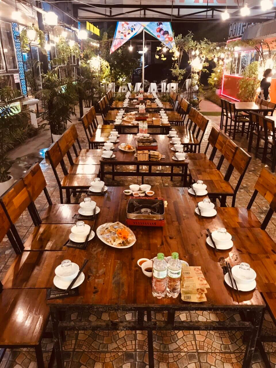 nha hang to chuc su kien gan khu du lich phuong dong van don 2